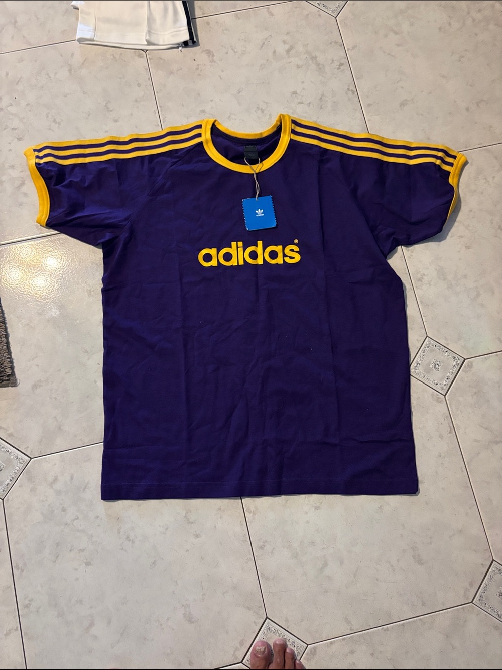 Addidas Laker Color Logo & Trim Shirt